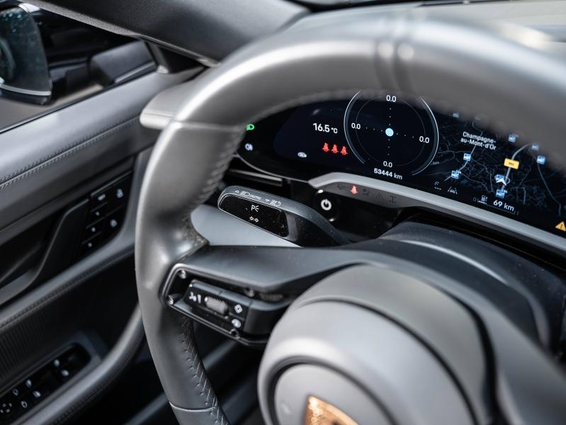 Voitures occasions PORSCHE Taycan Sport Turismo Base Champagne-au-Mont-d'Or