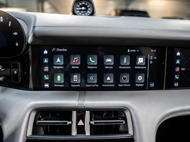 Voitures occasions PORSCHE Taycan Base Champagne-au-Mont-d'Or