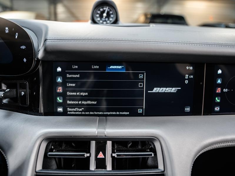 Voitures occasions PORSCHE Taycan Base Champagne-au-Mont-d'Or