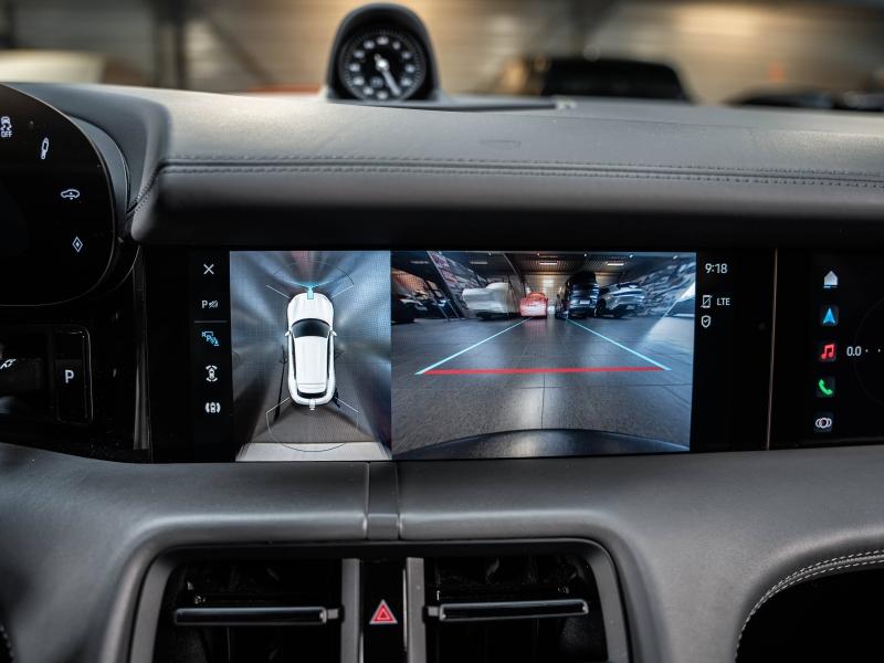 Voitures occasions PORSCHE Taycan Base Champagne-au-Mont-d'Or