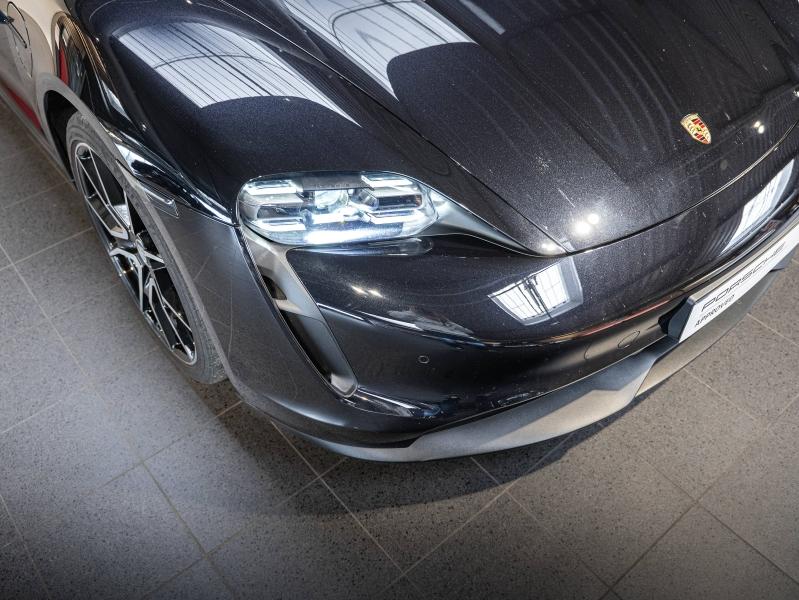 Voitures occasions PORSCHE Taycan Base Champagne-au-Mont-d'Or