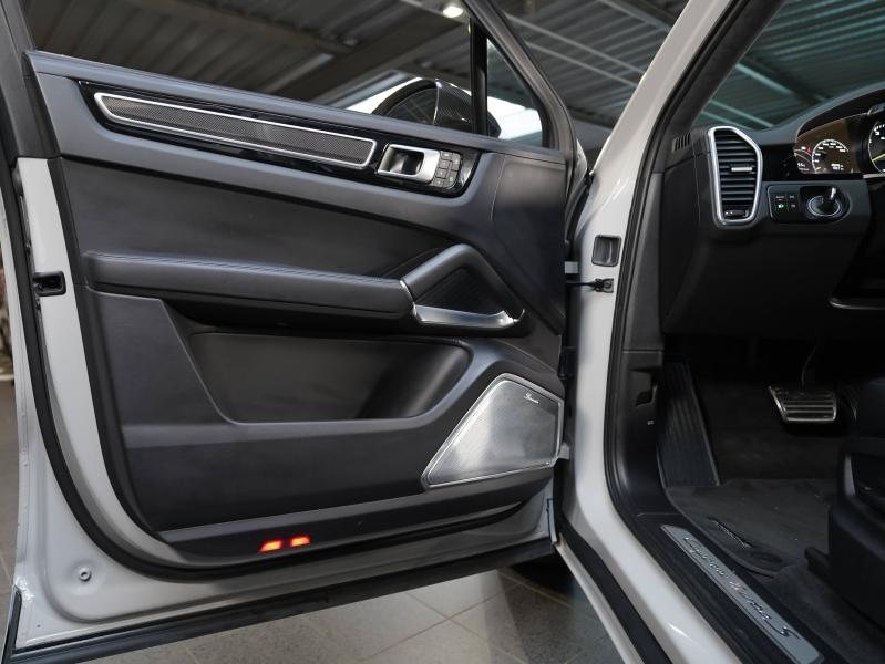 Voitures occasions PORSCHE Cayenne Coupe Turbo S E-Hybrid Champagne-au-Mont-d'Or