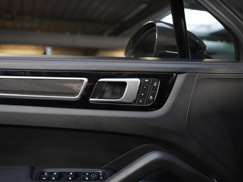 Voitures occasions PORSCHE Cayenne Coupe Turbo S E-Hybrid Champagne-au-Mont-d'Or