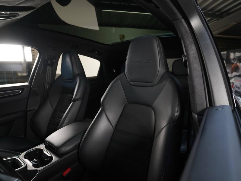 Voitures occasions PORSCHE Cayenne Coupe Turbo S E-Hybrid Champagne-au-Mont-d'Or