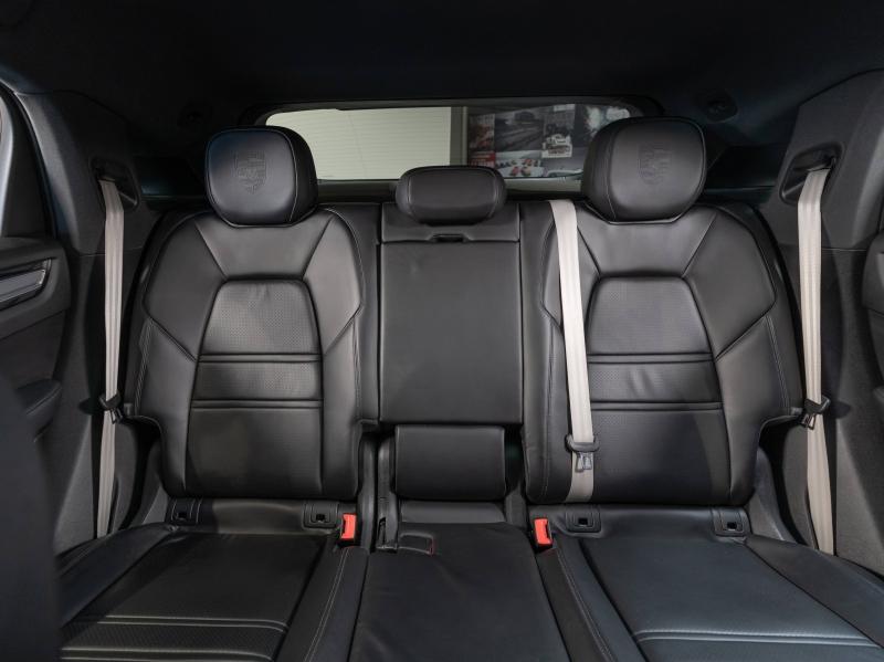 Voitures occasions PORSCHE Cayenne Coupe E-Hybrid Platinum Ed Champagne-au-Mont-d'Or