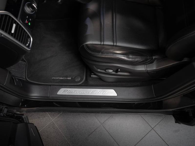 Voitures occasions PORSCHE Cayenne Coupe E-Hybrid Platinum Ed Champagne-au-Mont-d'Or