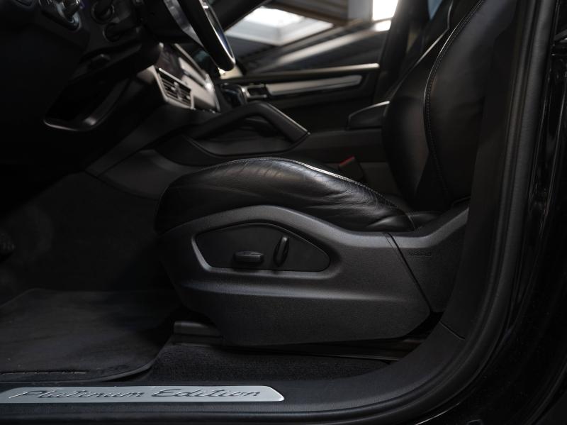 Voitures occasions PORSCHE Cayenne Coupe E-Hybrid Platinum Ed Champagne-au-Mont-d'Or