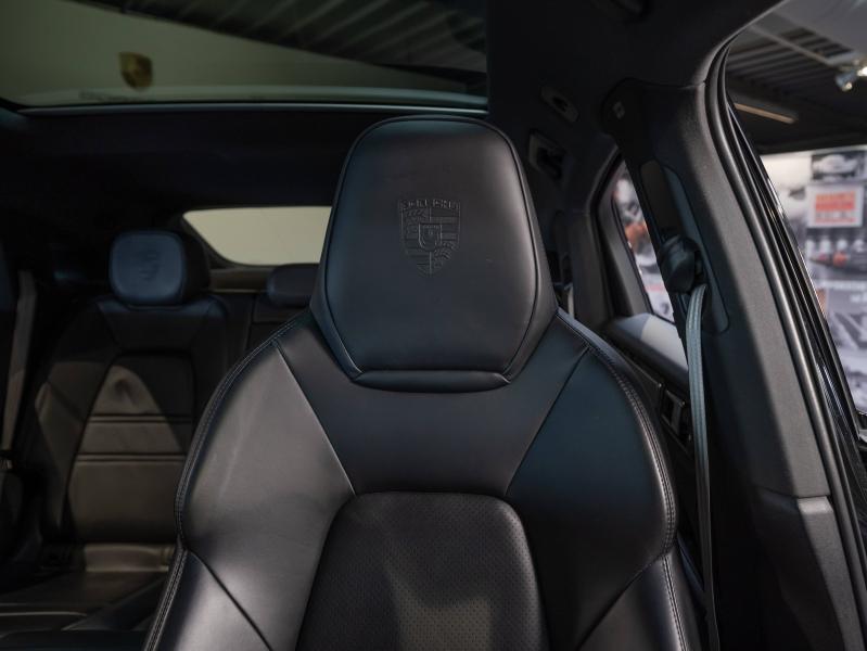 Voitures occasions PORSCHE Cayenne Coupe E-Hybrid Platinum Ed Champagne-au-Mont-d'Or