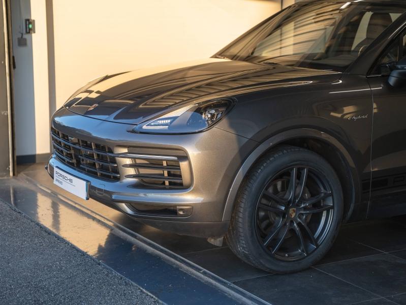 Voitures occasions PORSCHE CAYENNE E-Hybrid Champagne-au-Mont-d'Or