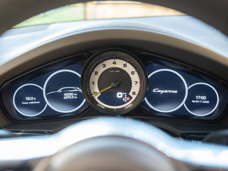 Voitures occasions PORSCHE CAYENNE E-Hybrid Champagne-au-Mont-d'Or