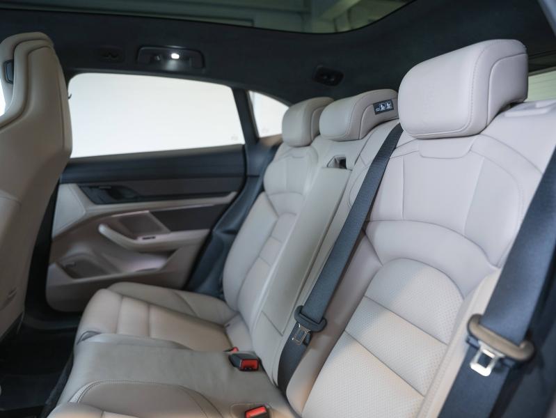 Voitures occasions PORSCHE Taycan GTS Champagne-au-Mont-d'Or