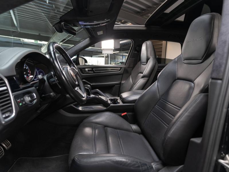 Voitures occasions PORSCHE CAYENNE Turbo S E-Hybrid Champagne-au-Mont-d'Or