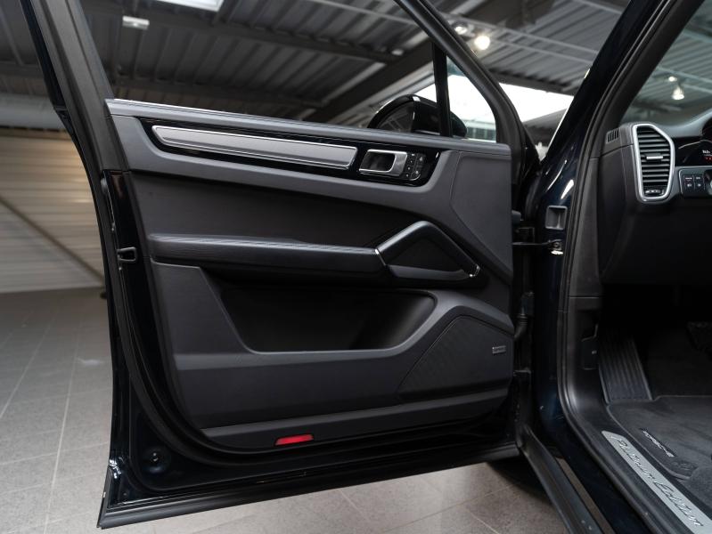 Voitures occasions PORSCHE CAYENNE E-Hybrid Platinum Ed Champagne-au-Mont-d'Or
