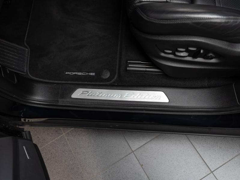 Voitures occasions PORSCHE CAYENNE E-Hybrid Platinum Ed Champagne-au-Mont-d'Or