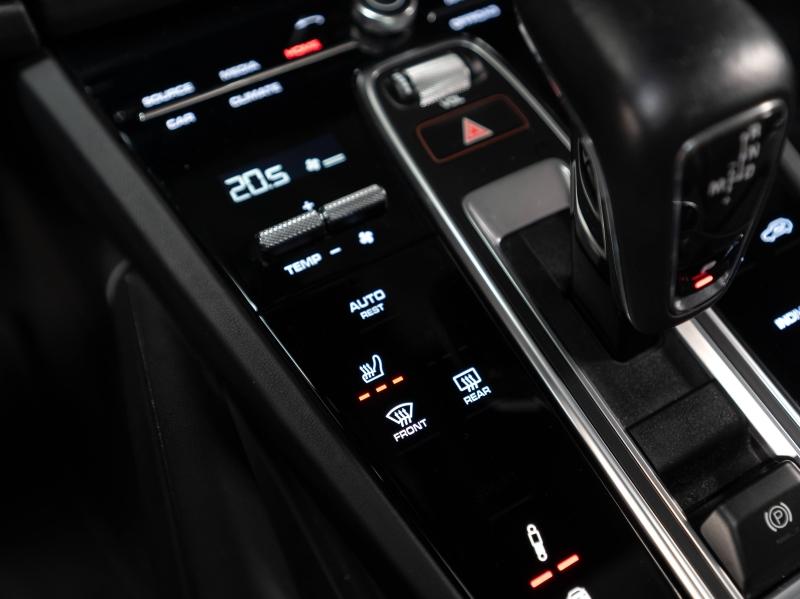 Voitures occasions PORSCHE CAYENNE E-Hybrid Platinum Ed Champagne-au-Mont-d'Or
