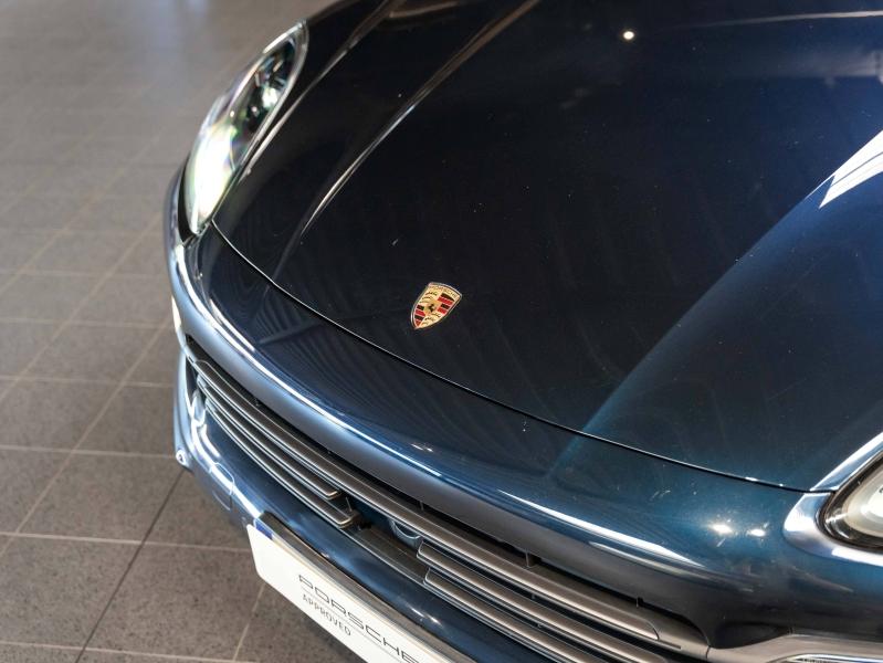 Voitures occasions PORSCHE CAYENNE E-Hybrid Platinum Ed Champagne-au-Mont-d'Or