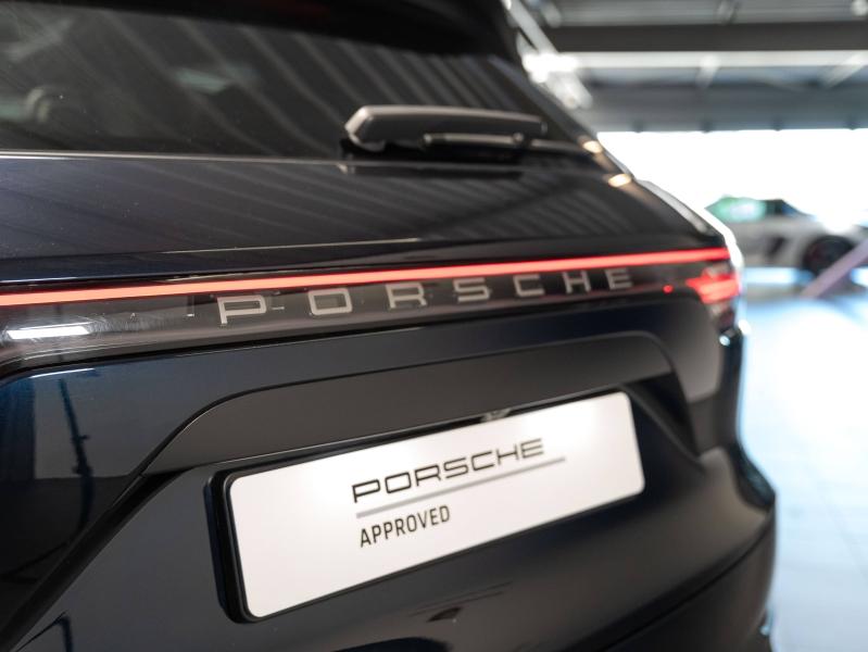 Voitures occasions PORSCHE CAYENNE E-Hybrid Platinum Ed Champagne-au-Mont-d'Or