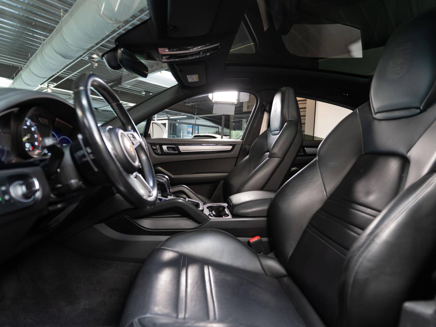 Voitures occasions PORSCHE Cayenne Coupe E-Hybrid Platinum Ed Champagne-au-Mont-d'Or