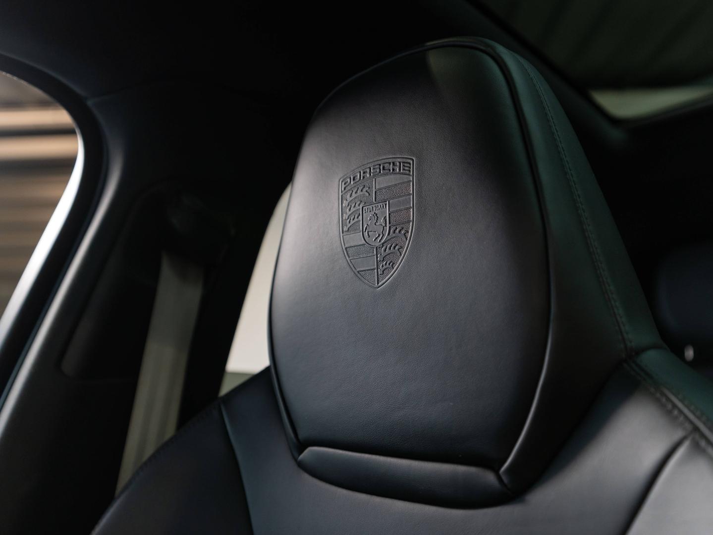 Voitures occasions PORSCHE Cayenne Coupe E-Hybrid Platinum Ed Champagne-au-Mont-d'Or