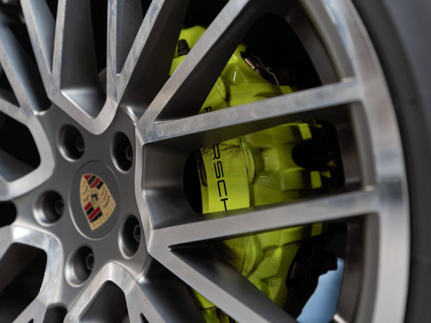 Voitures occasions PORSCHE Cayenne Coupe E-Hybrid Platinum Ed Champagne-au-Mont-d'Or