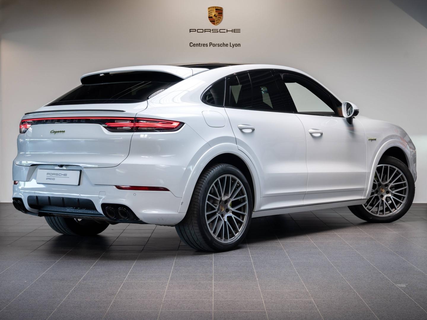 Voitures occasions PORSCHE Cayenne Coupe E-Hybrid Platinum Ed Champagne-au-Mont-d'Or