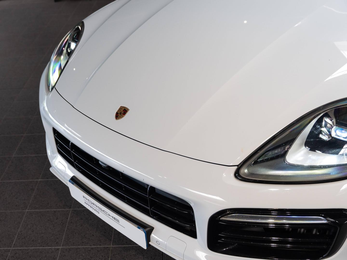 Voitures occasions PORSCHE Cayenne Coupe E-Hybrid Platinum Ed Champagne-au-Mont-d'Or