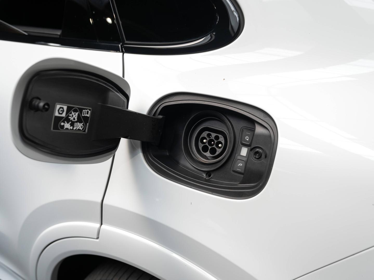 Voitures occasions PORSCHE Cayenne Coupe E-Hybrid Platinum Ed Champagne-au-Mont-d'Or