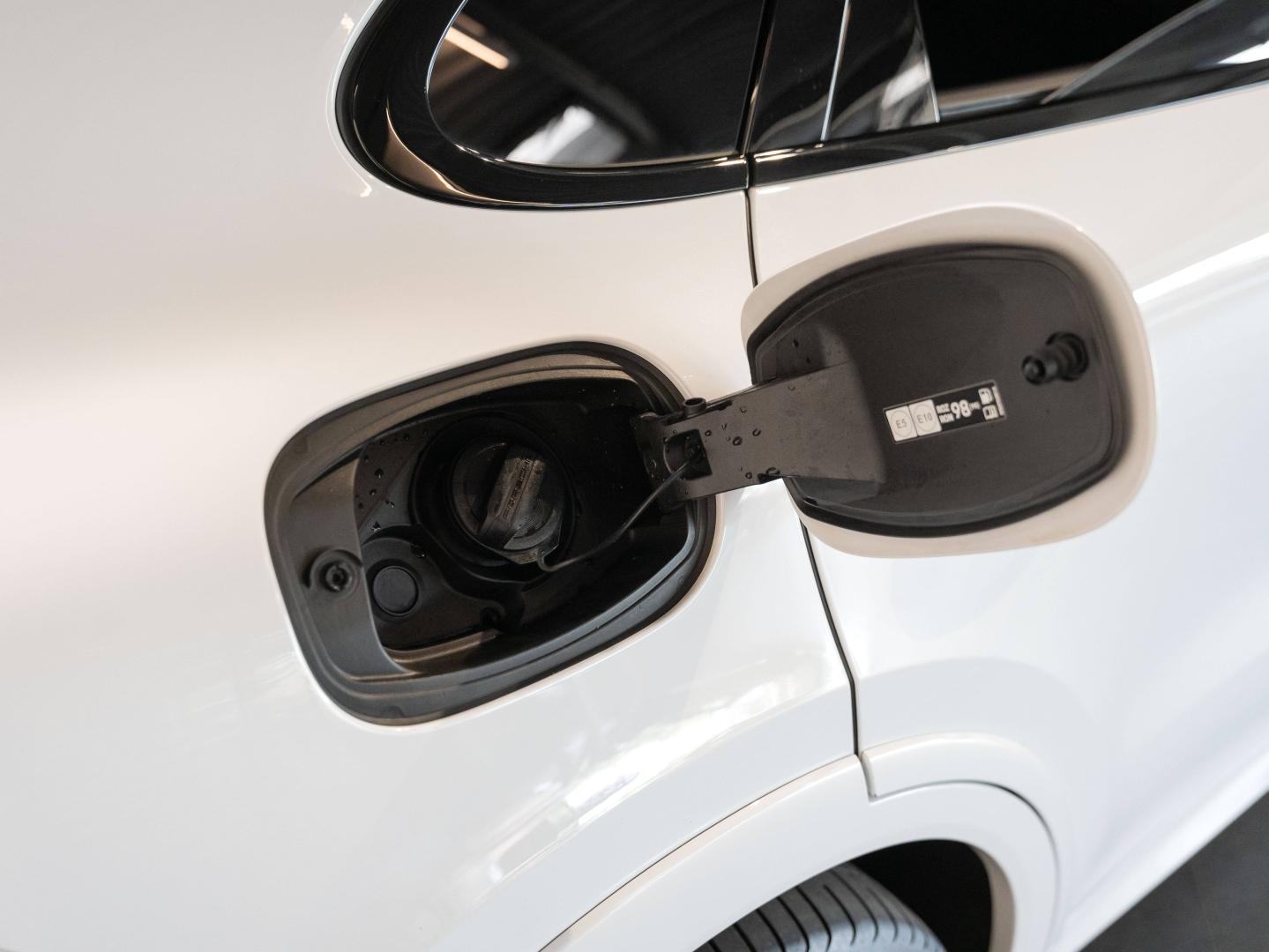 Voitures occasions PORSCHE Cayenne Coupe E-Hybrid Platinum Ed Champagne-au-Mont-d'Or