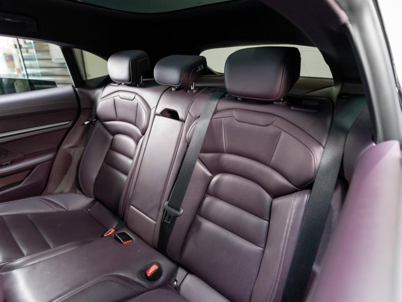 Voitures occasions PORSCHE Taycan Cross Turismo 4 Champagne-au-Mont-d'Or