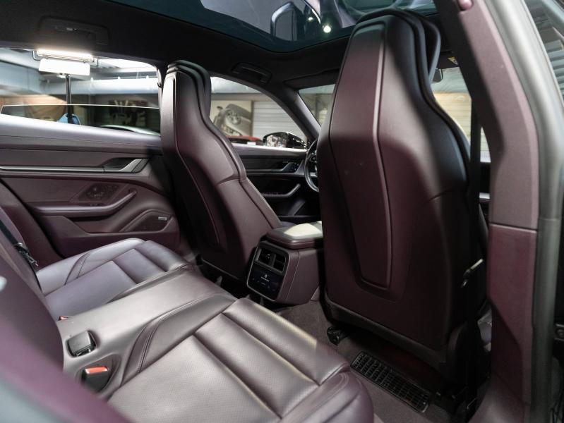 Voitures occasions PORSCHE Taycan Cross Turismo 4 Champagne-au-Mont-d'Or