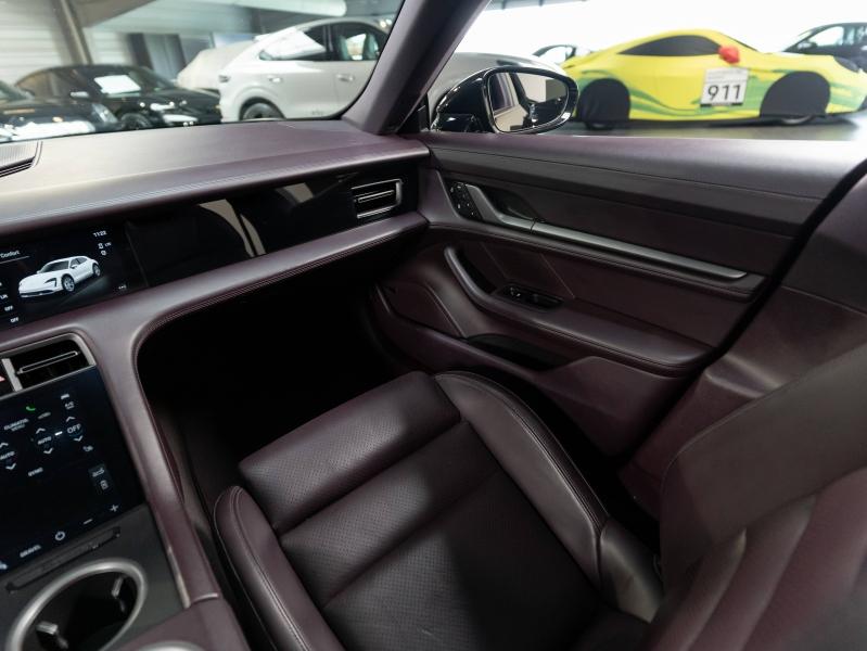 Voitures occasions PORSCHE Taycan Cross Turismo 4 Champagne-au-Mont-d'Or