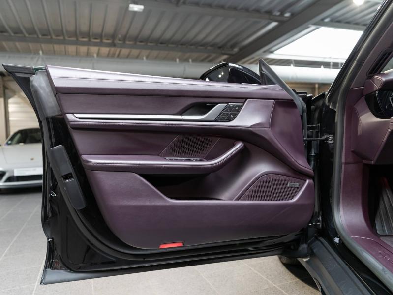 Voitures occasions PORSCHE Taycan Cross Turismo 4 Champagne-au-Mont-d'Or