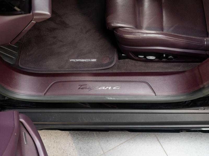 Voitures occasions PORSCHE Taycan Cross Turismo 4 Champagne-au-Mont-d'Or