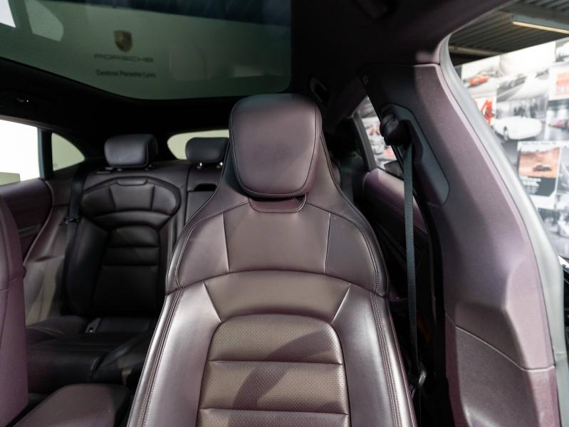 Voitures occasions PORSCHE Taycan Cross Turismo 4 Champagne-au-Mont-d'Or