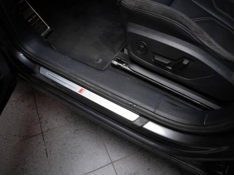 Voitures occasions Audi Q3 Sportback S line Champagne-au-Mont-d'Or