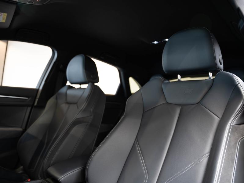 Voitures occasions Audi Q3 Sportback S line Champagne-au-Mont-d'Or