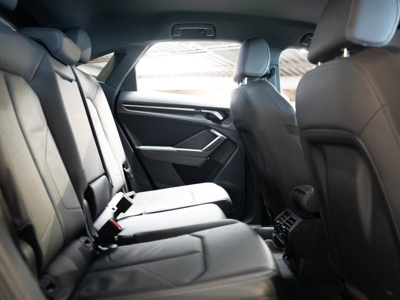 Voitures occasions Audi Q3 Sportback S line Champagne-au-Mont-d'Or