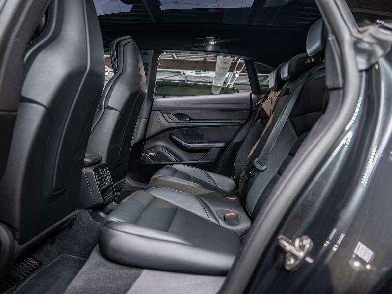 Voitures occasions PORSCHE Taycan Cross Turismo 4S Champagne-au-Mont-d'Or