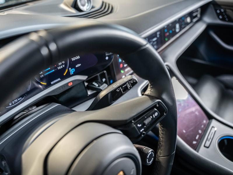 Voitures occasions PORSCHE Taycan Cross Turismo 4S Champagne-au-Mont-d'Or