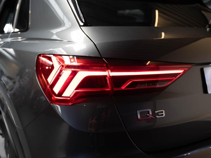 Voitures occasions Audi Q3 S line Champagne-au-Mont-d'Or