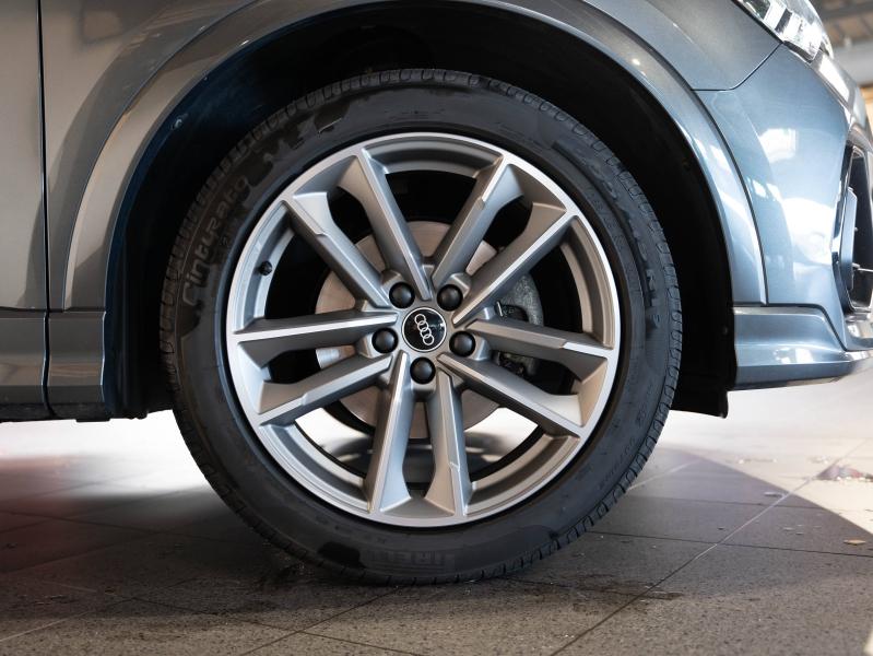 Voitures occasions Audi Q3 S line Champagne-au-Mont-d'Or