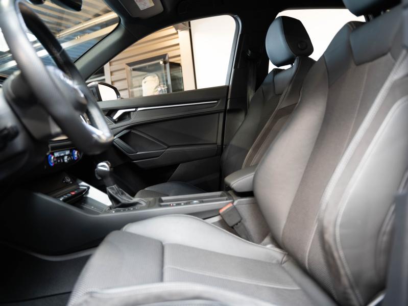 Voitures occasions Audi Q3 S line Champagne-au-Mont-d'Or