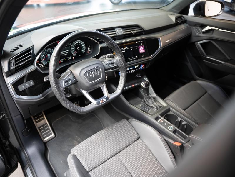 Voitures occasions Audi Q3 S line Champagne-au-Mont-d'Or