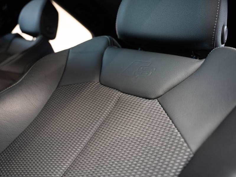 Voitures occasions Audi Q3 S line Champagne-au-Mont-d'Or