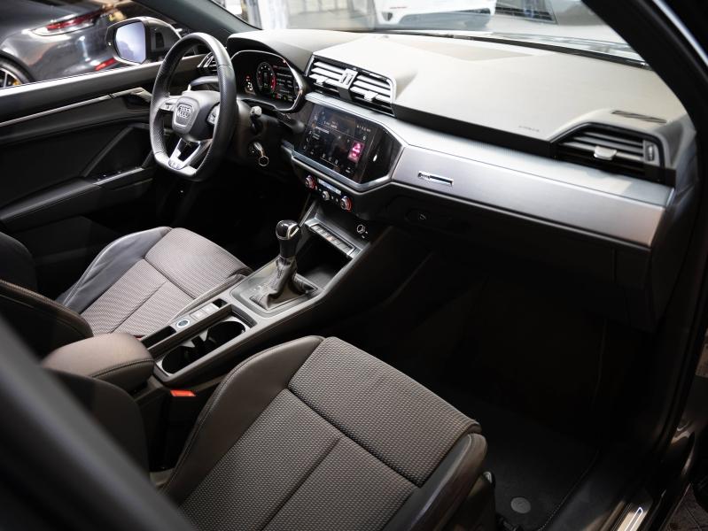 Voitures occasions Audi Q3 S line Champagne-au-Mont-d'Or