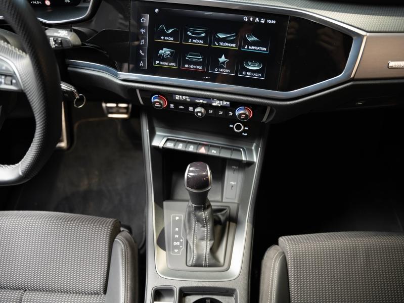 Voitures occasions Audi Q3 S line Champagne-au-Mont-d'Or