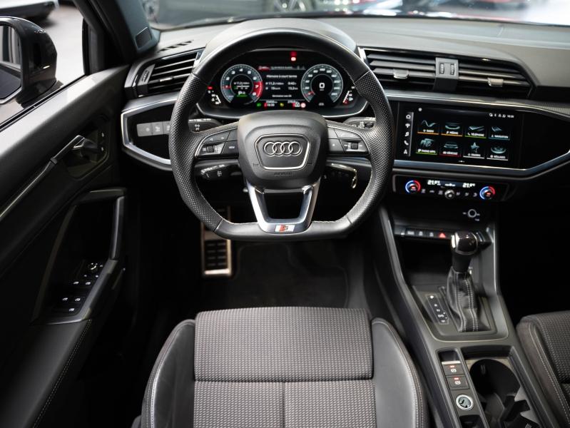 Voitures occasions Audi Q3 S line Champagne-au-Mont-d'Or
