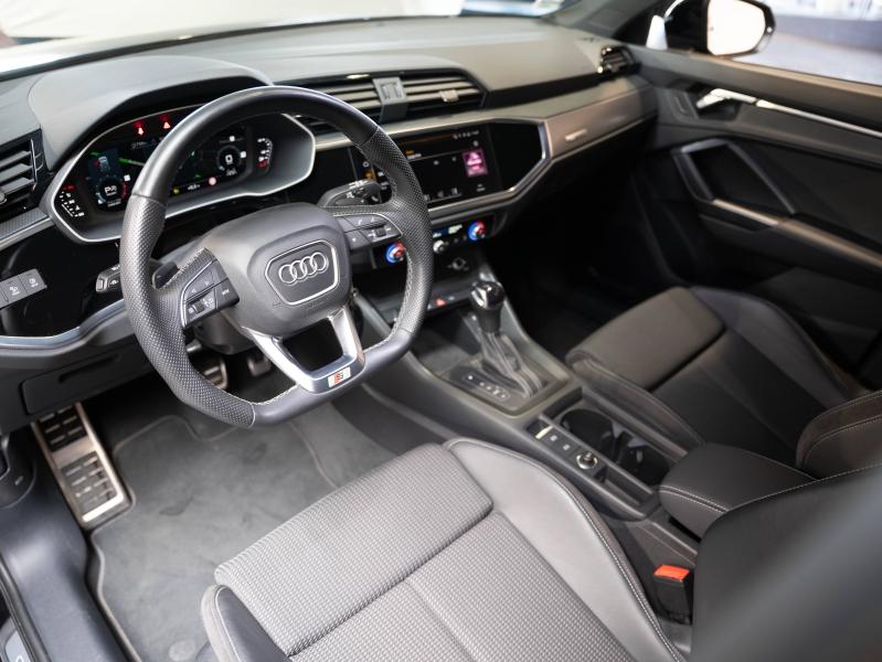 Voitures occasions Audi Q3 S line Champagne-au-Mont-d'Or