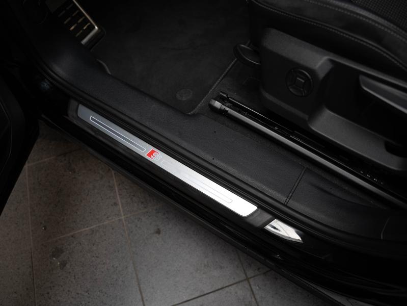 Voitures occasions Audi Q3 S line Champagne-au-Mont-d'Or