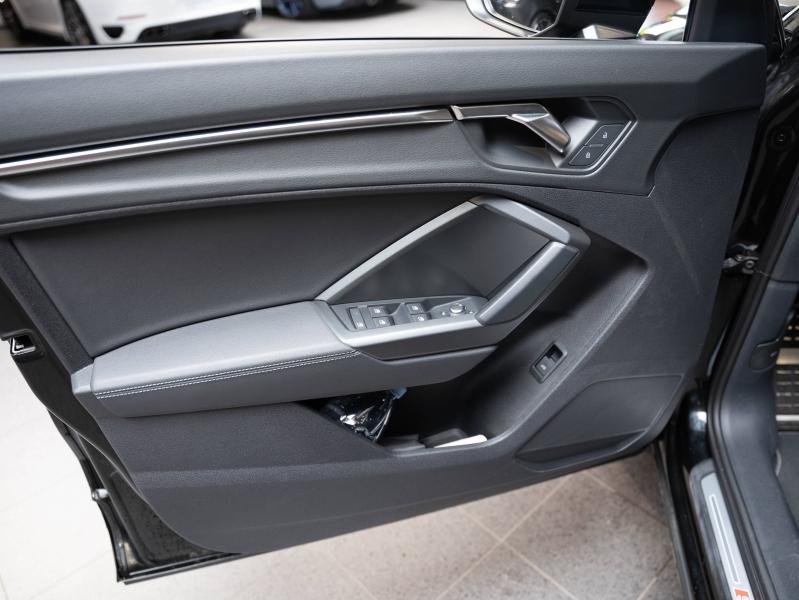 Voitures occasions Audi Q3 S line Champagne-au-Mont-d'Or